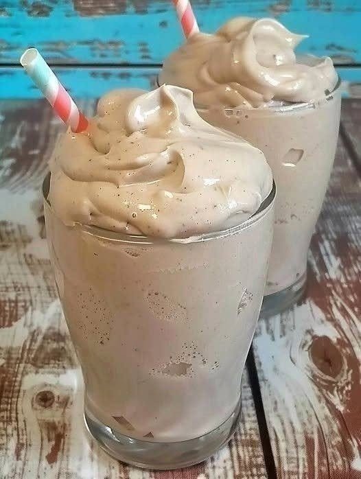 🍫 Homemade Chocolate Frosty