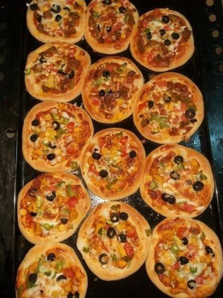 🍕 Homemade Mini Pizza